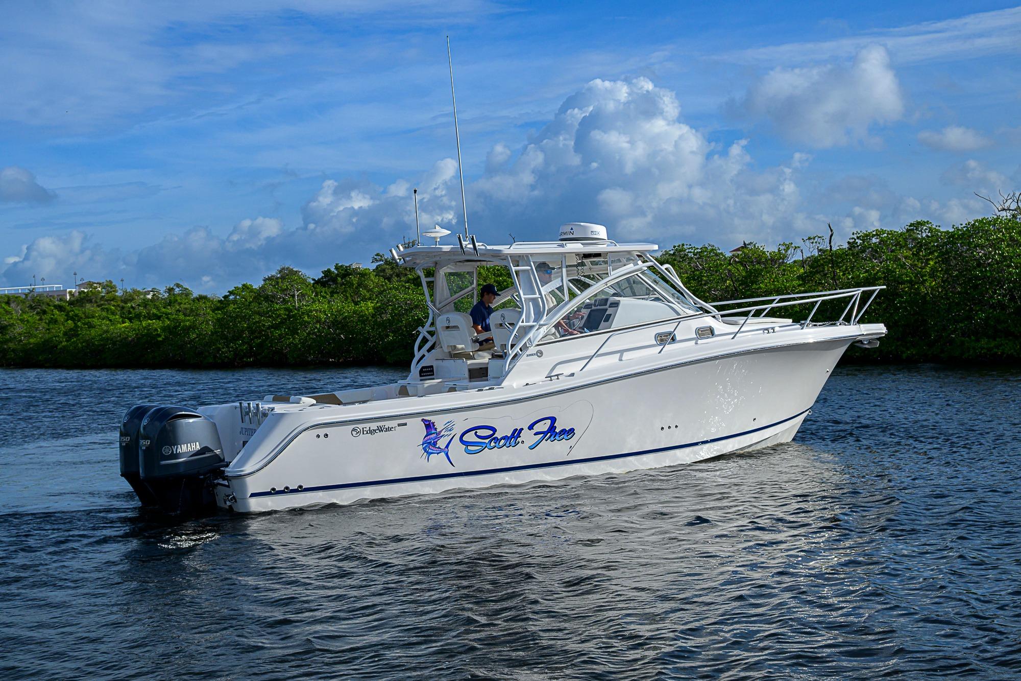 2016 Edgewater 335 Express