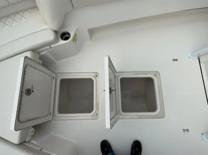  Yacht Photos Pics 2021 Blue Wave 2800 Makaira boat storage compartments.