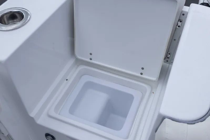  Yacht Photos Pics Open storage compartment on 2026 Sea Hunt Gamefish 27 Coffin Box boat.