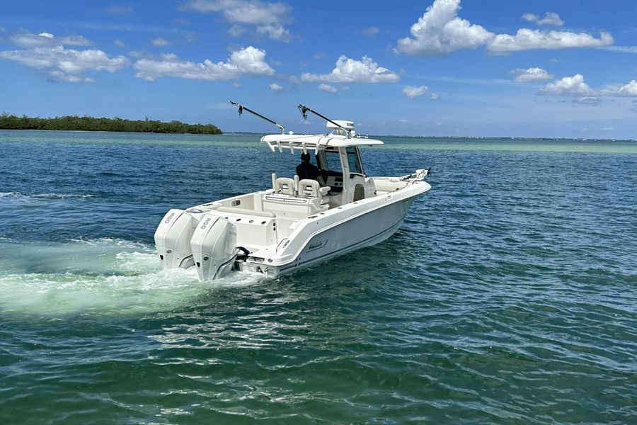 2023 Boston Whaler 280 Outrage