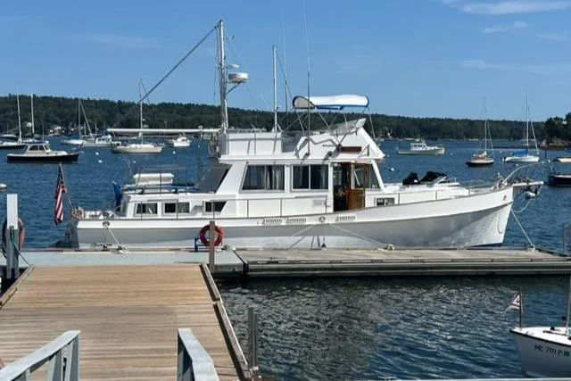 Slow Poke Yacht Photos Pics 