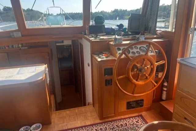 Slow Poke Yacht Photos Pics 