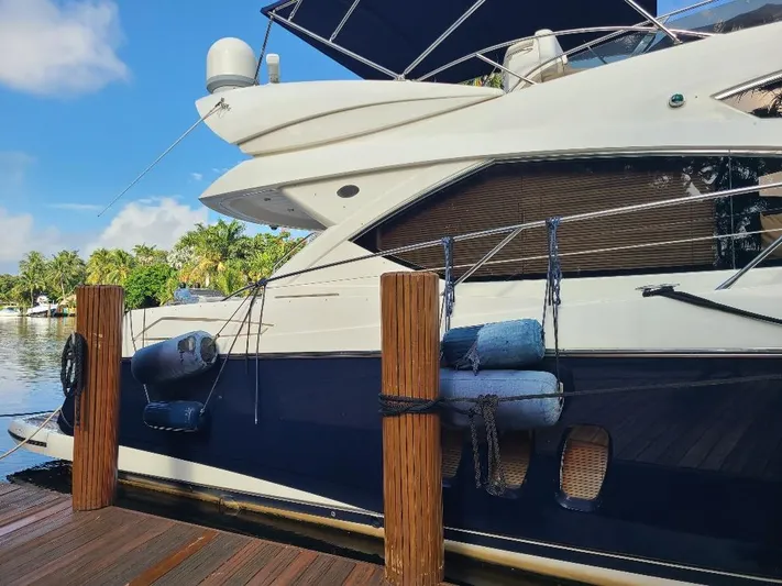 M-waves Yacht Photos Pics 