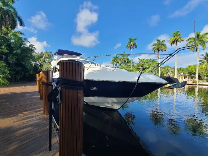 M-waves Yacht Photos Pics 