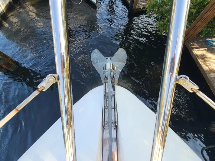 M-waves Yacht Photos Pics 