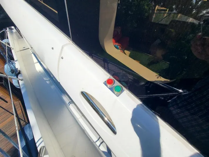 M-waves Yacht Photos Pics 