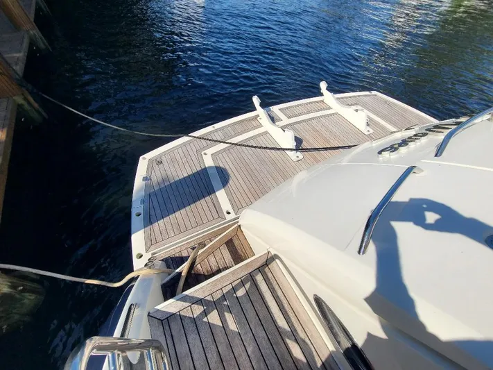 M-waves Yacht Photos Pics 