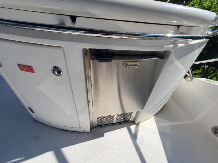 M-waves Yacht Photos Pics 