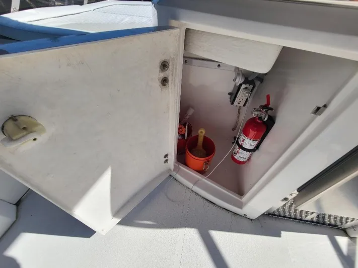 M-waves Yacht Photos Pics 