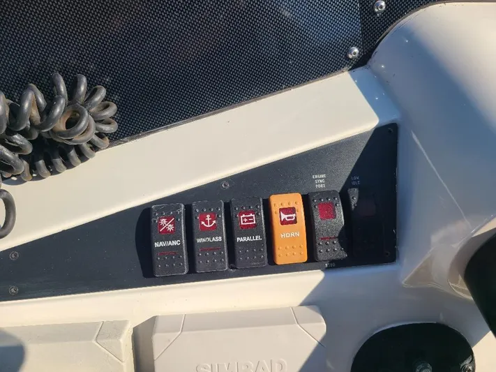 M-waves Yacht Photos Pics 