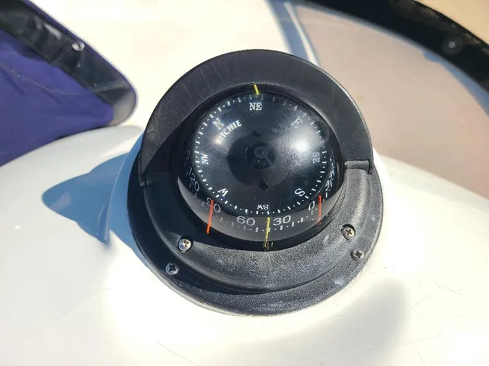 M-waves Yacht Photos Pics 