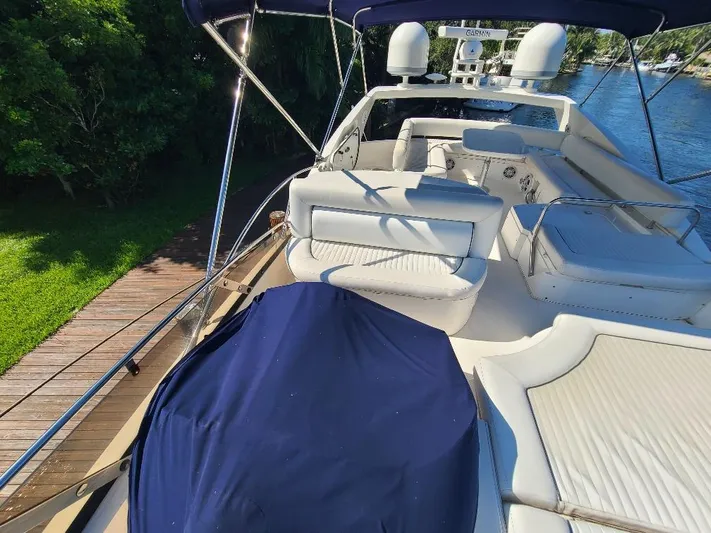 M-waves Yacht Photos Pics 