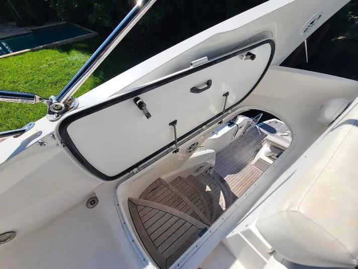 M-waves Yacht Photos Pics 