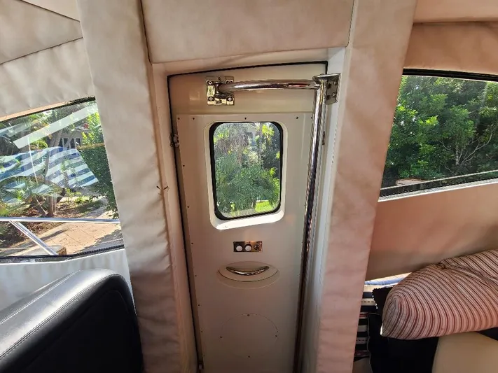 M-waves Yacht Photos Pics 