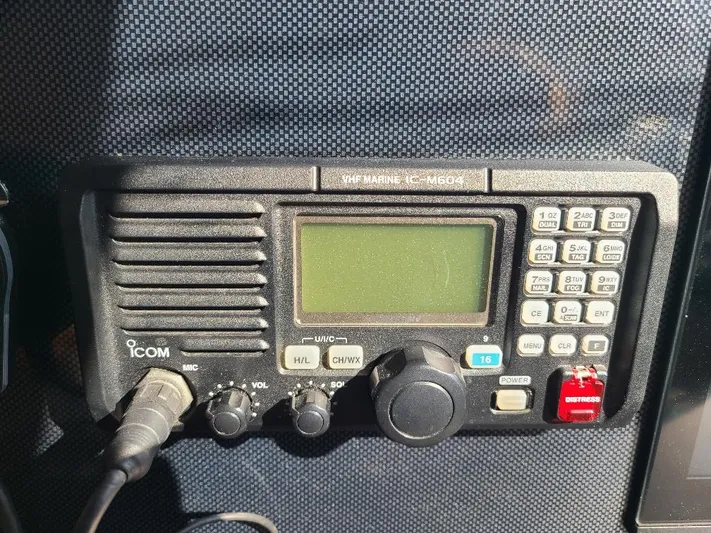 M-waves Yacht Photos Pics 