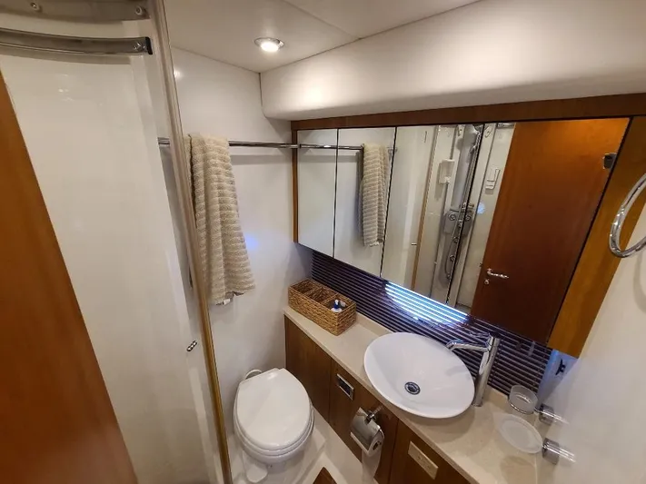 M-waves Yacht Photos Pics 