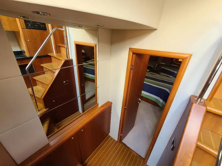 M-waves Yacht Photos Pics 