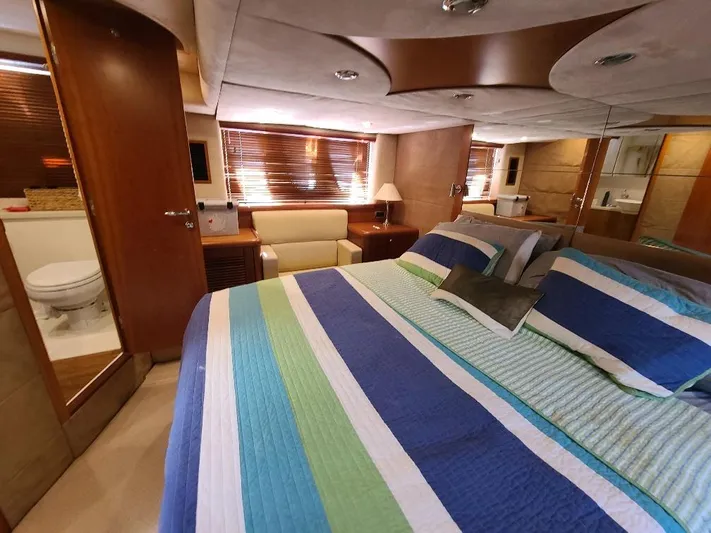 M-waves Yacht Photos Pics 