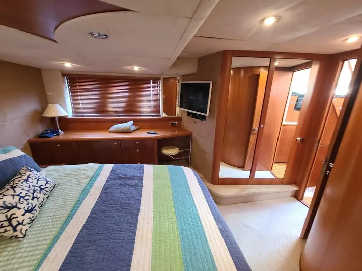 M-waves Yacht Photos Pics 