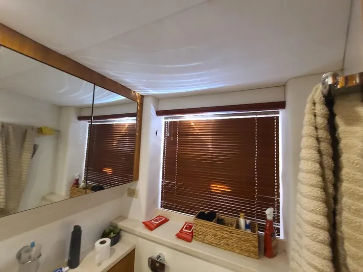 M-waves Yacht Photos Pics 