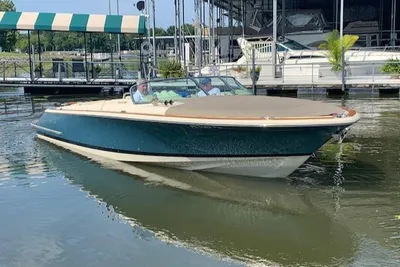 Chris-Craft Launch 28