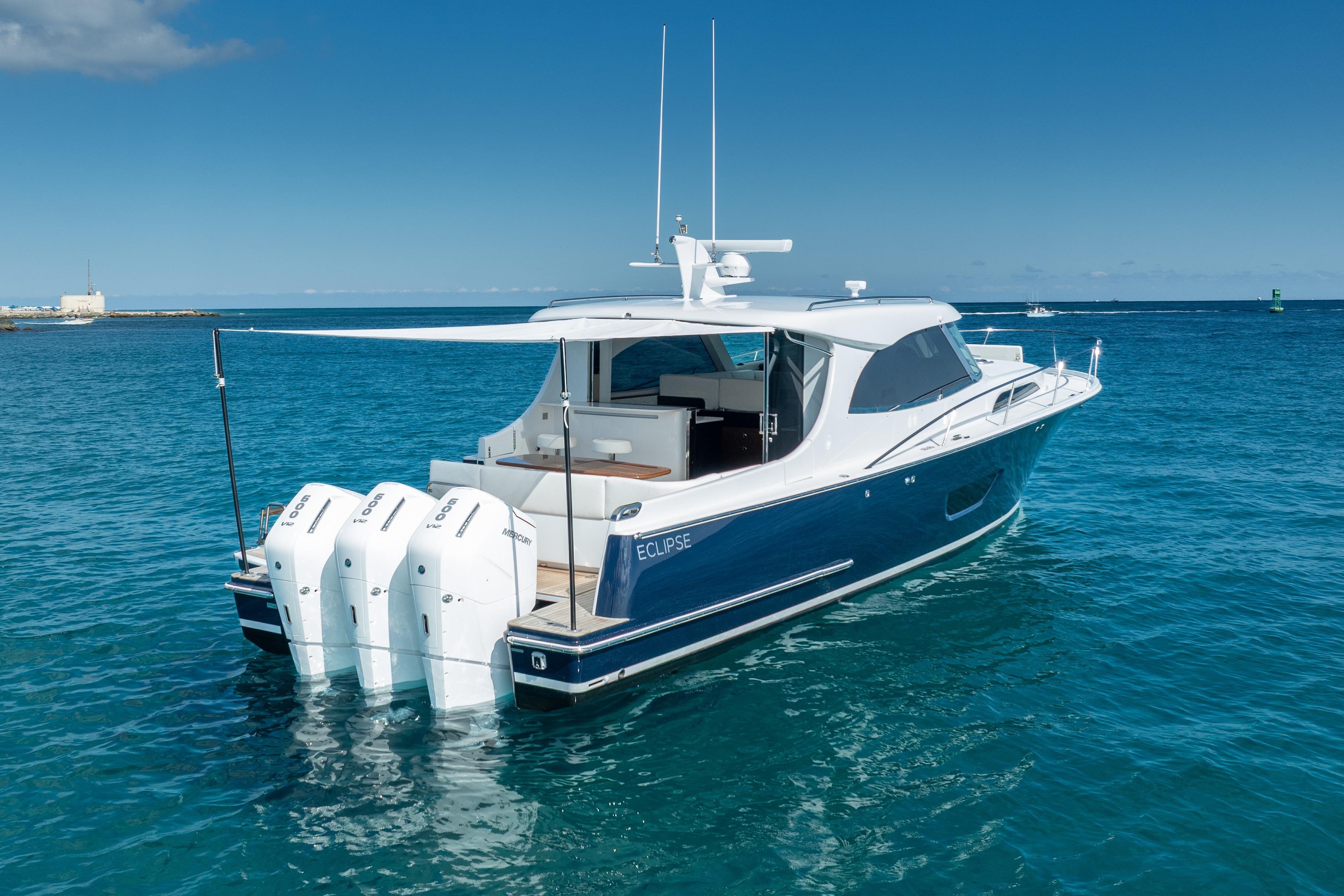 2026 ECLIPSE 505 Shadow yacht on clear blue ocean water.
