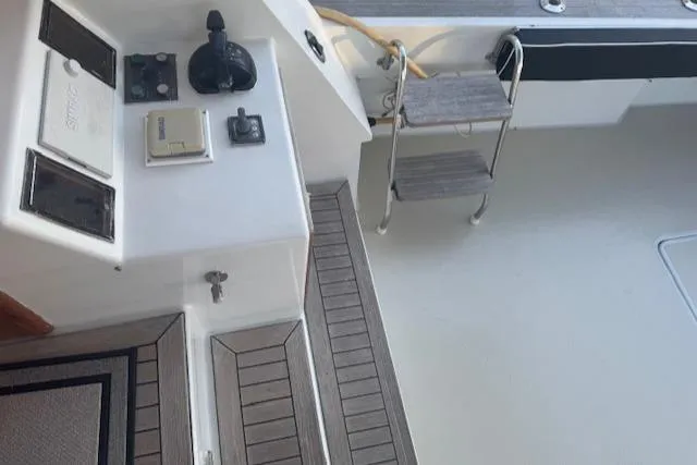 Andiamo Yacht Photos Pics 