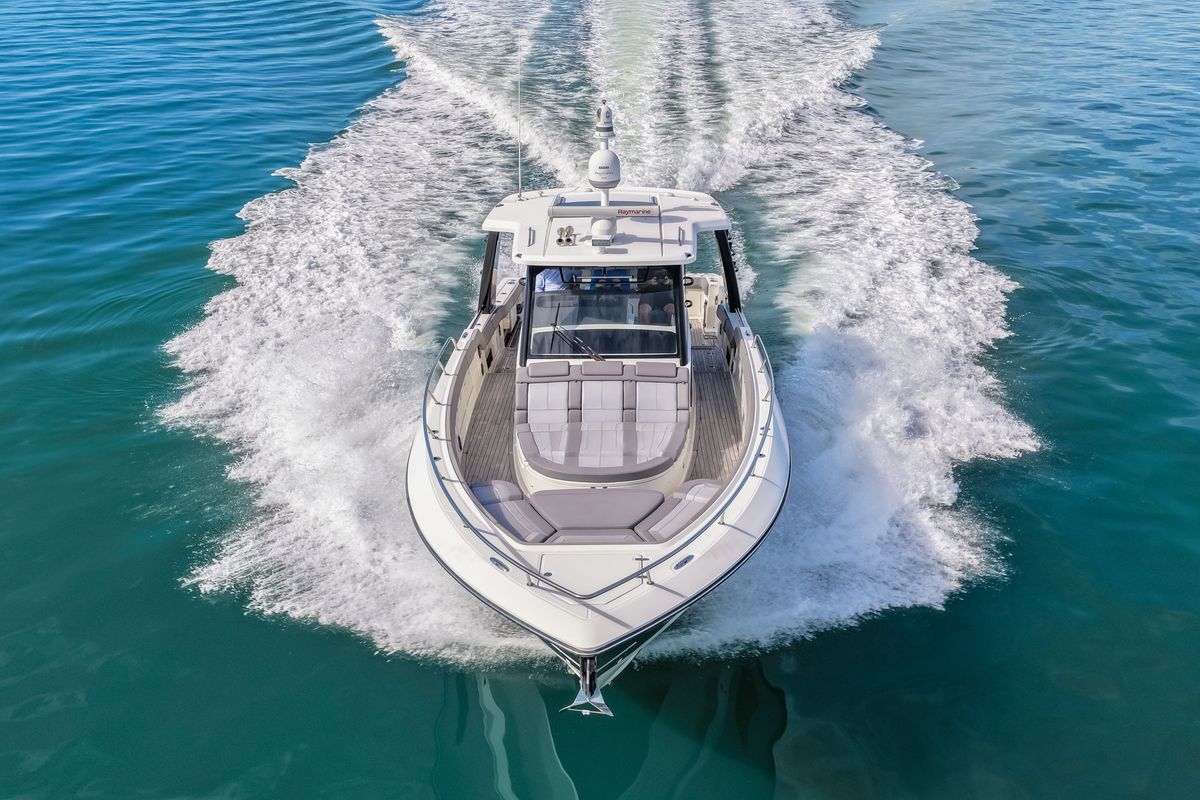 2023 Boston Whaler 42 