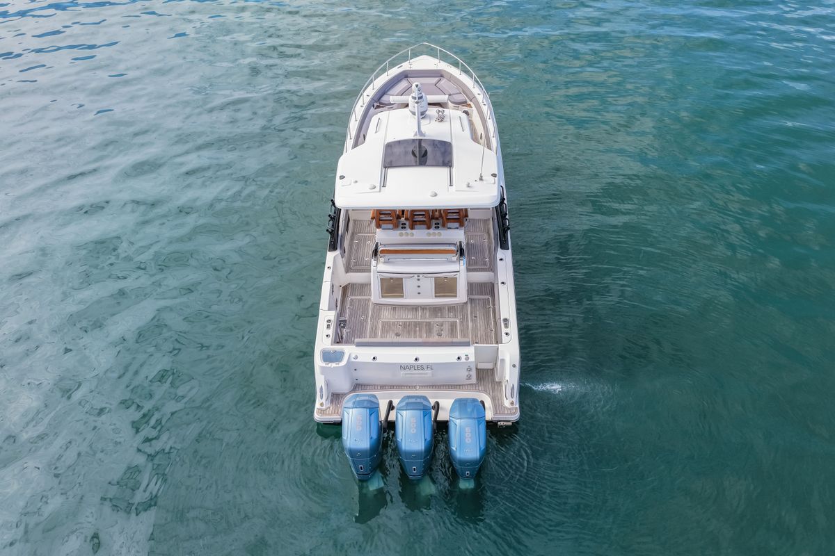 2023 Boston Whaler 42 