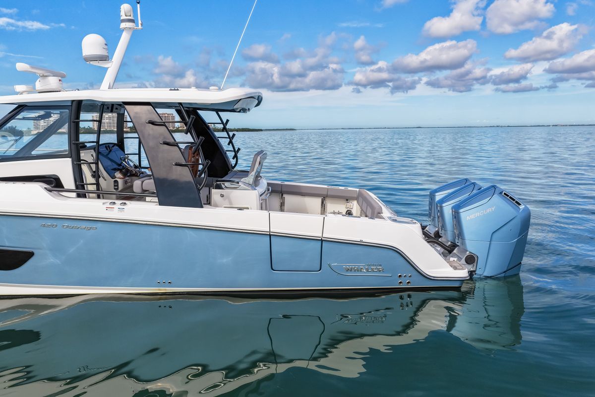 2023 Boston Whaler 42 