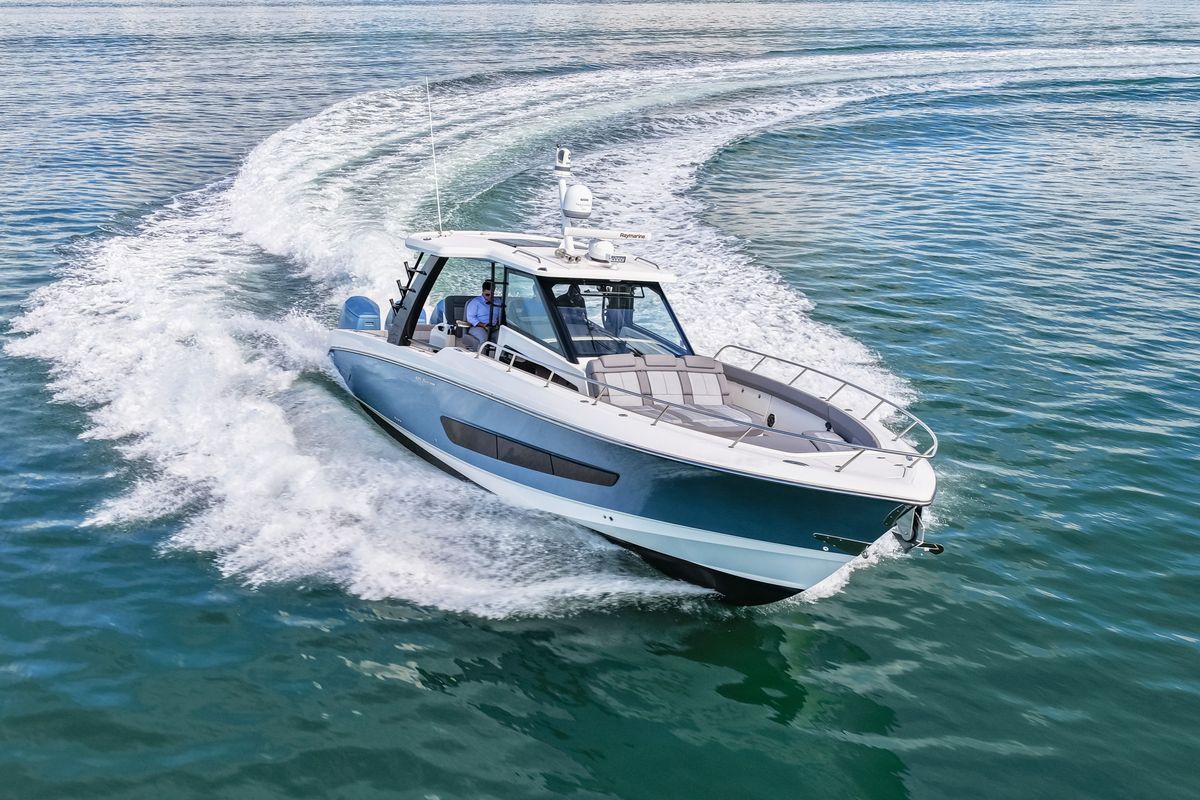 2023 Boston Whaler 42 