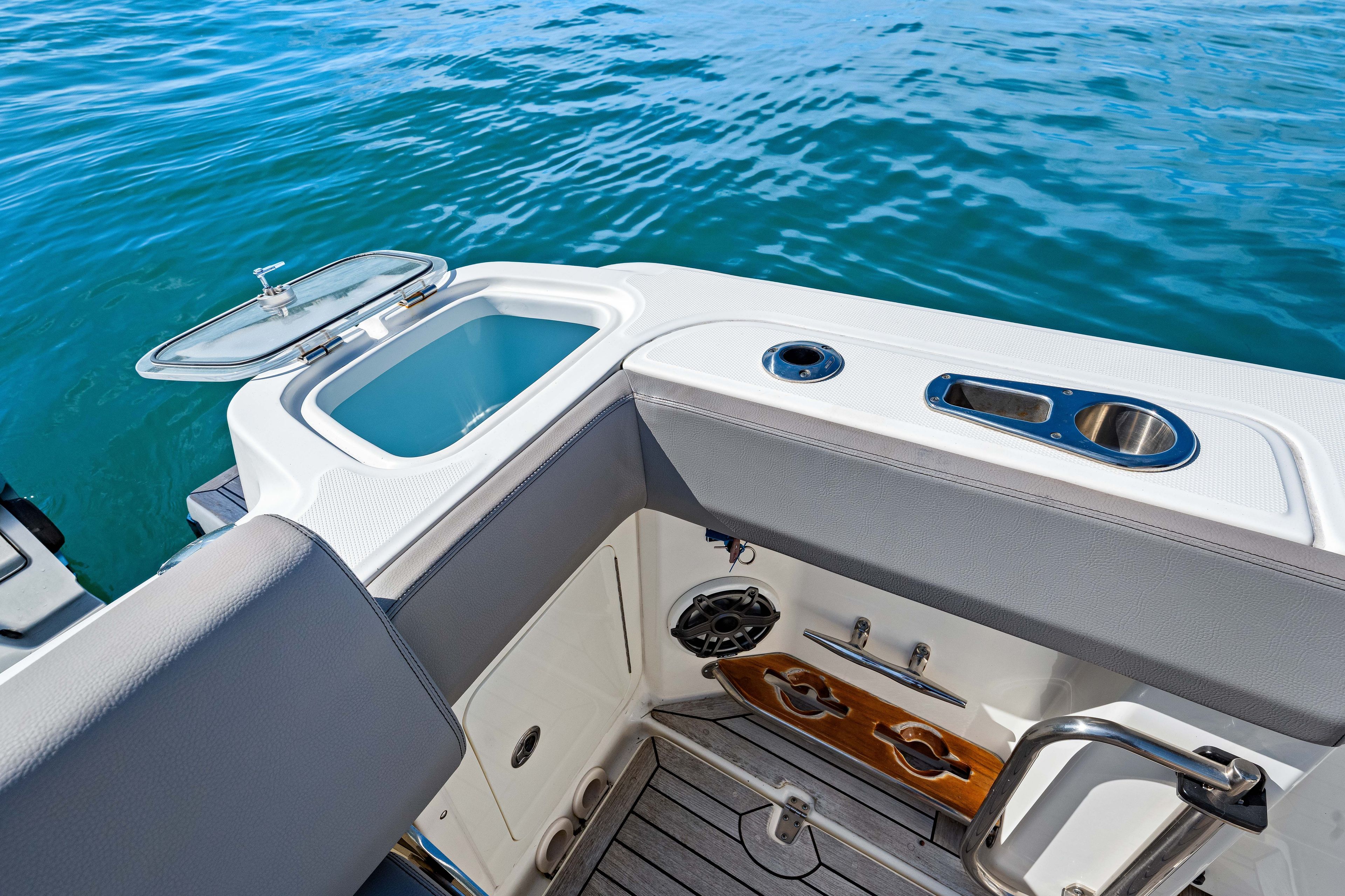 2023 Boston Whaler 42 