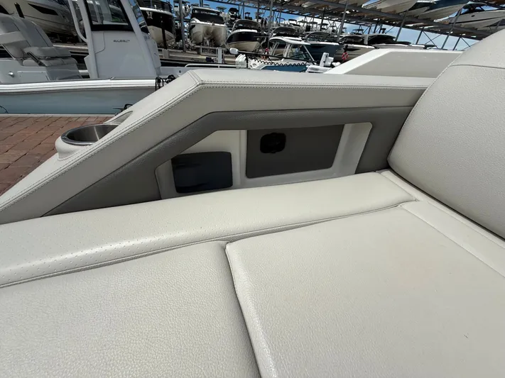 Pura Vida Yacht Photos Pics 