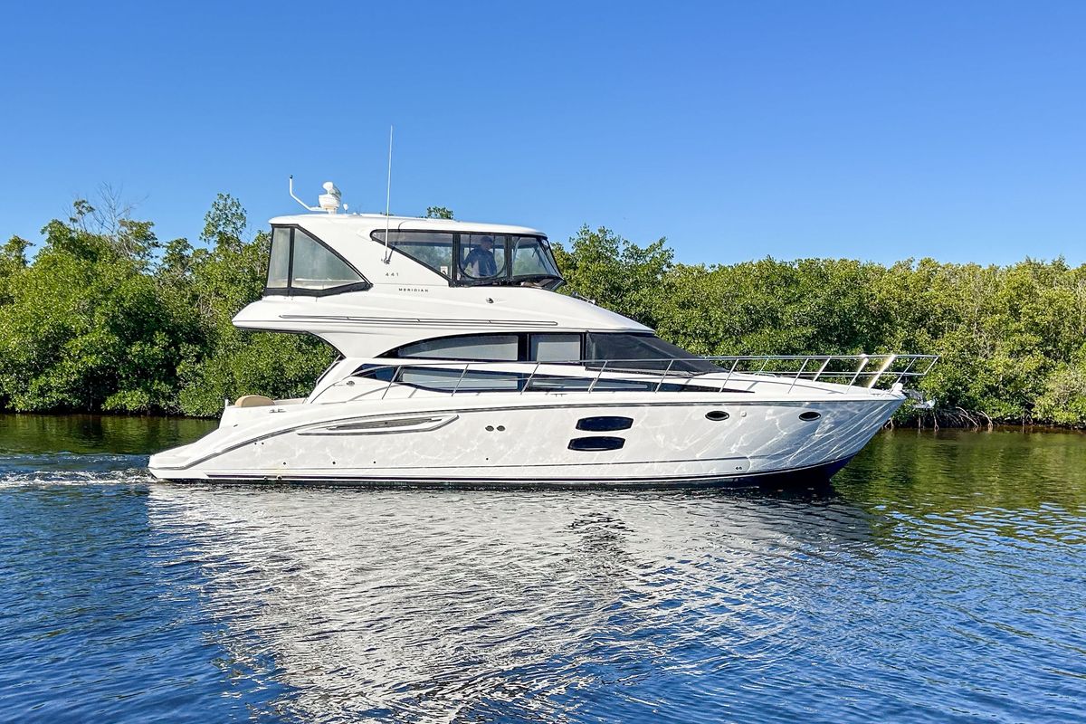 2015 Meridian 44 