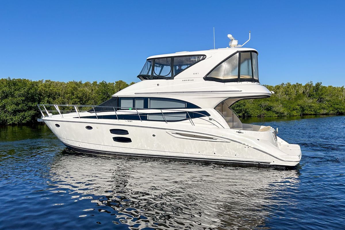2015 Meridian 44 