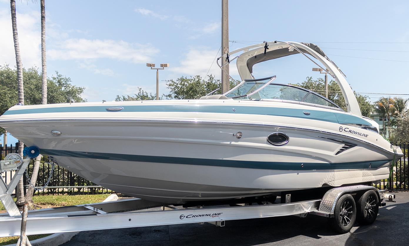 2022 Crownline 260 XSS