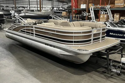Power Sun Tracker Party Barge Aluminum boats for sale