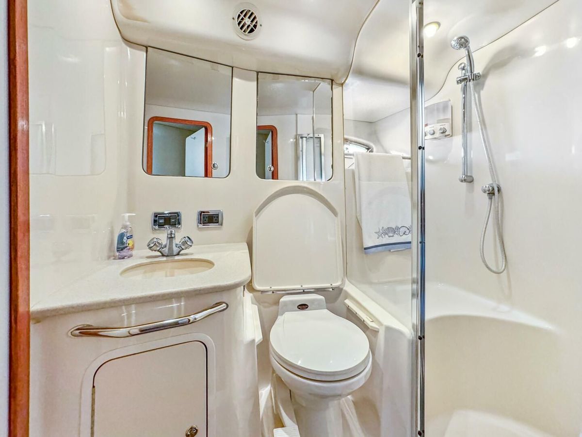 2003 Sea Ray 48 