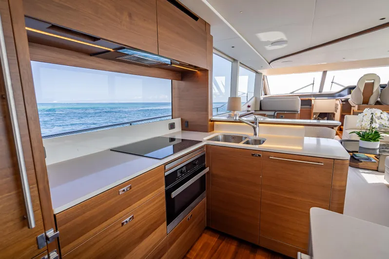 Iseablu Yacht Photos Pics 