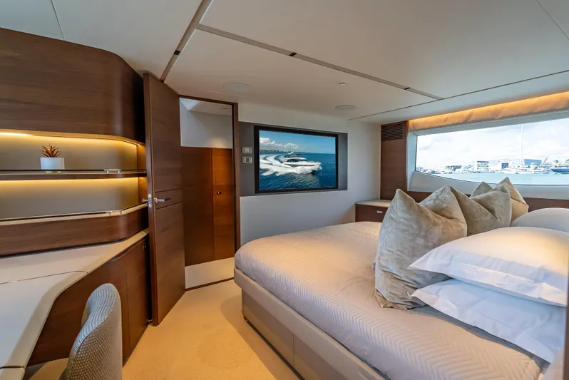 Iseablu Yacht Photos Pics 