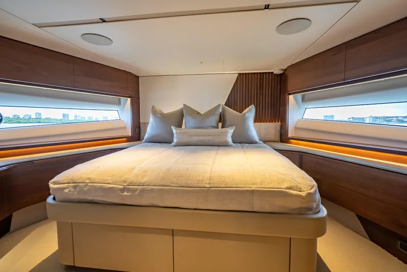 Iseablu Yacht Photos Pics 