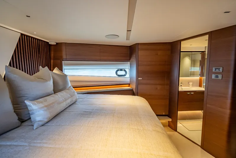 Iseablu Yacht Photos Pics 