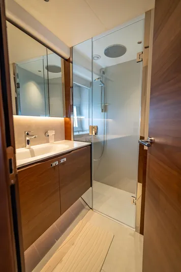 Iseablu Yacht Photos Pics 