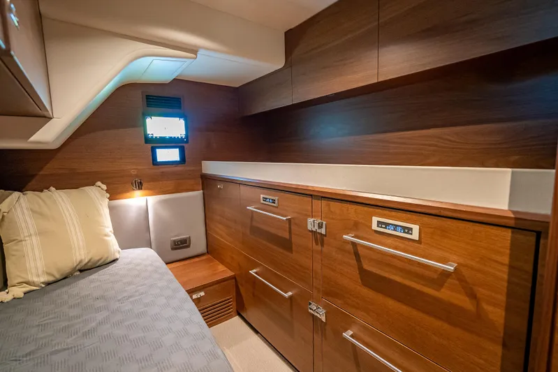 Iseablu Yacht Photos Pics 