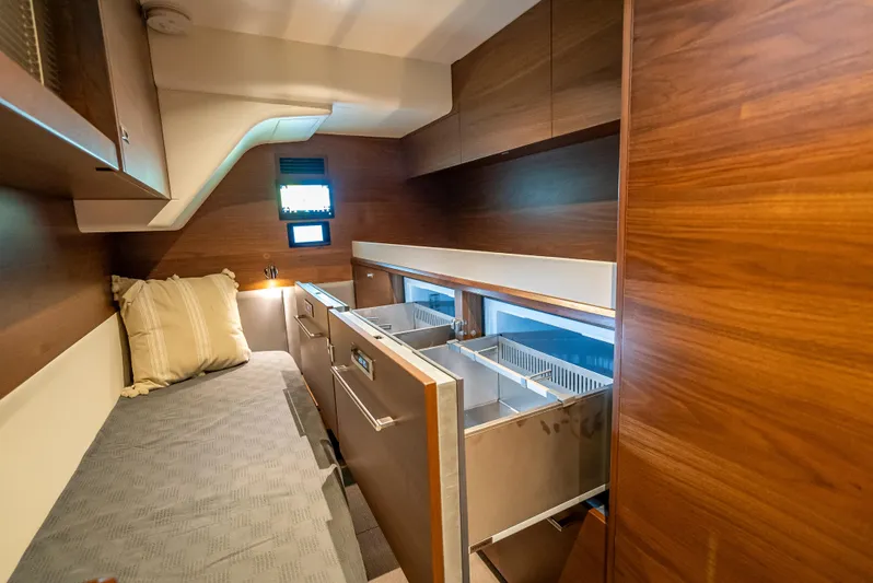 Iseablu Yacht Photos Pics 