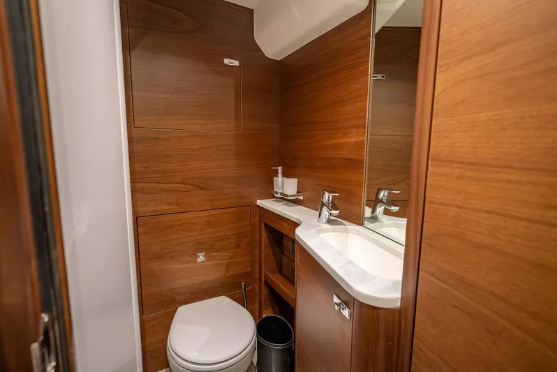 Iseablu Yacht Photos Pics 