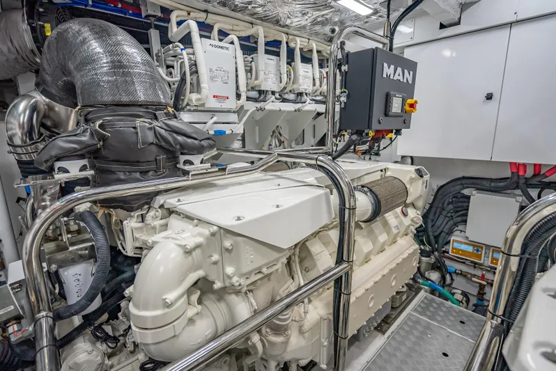 Iseablu Yacht Photos Pics 