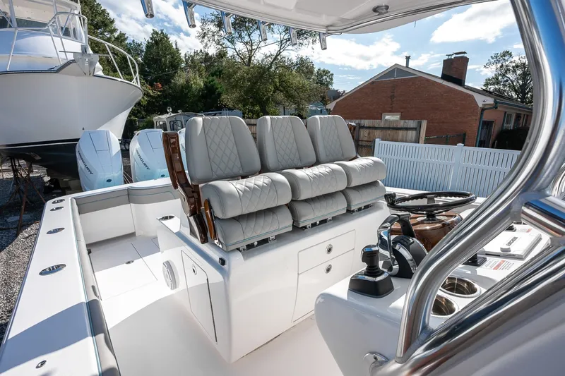 Gypsum Road Yacht Photos Pics Helm Seating