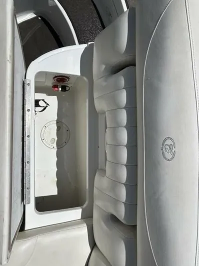  Yacht Photos Pics 2007 Cobalt 272 - Image 29