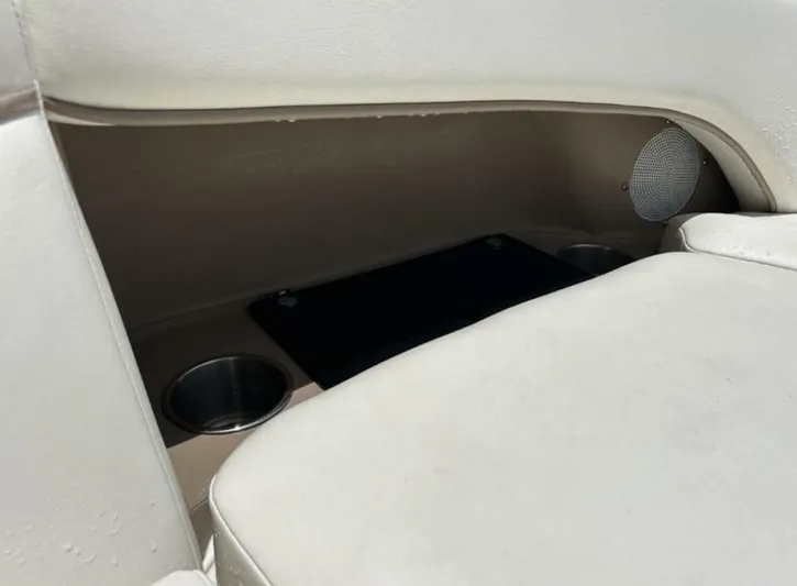  Yacht Photos Pics 2007 Cobalt 272 - Image 34